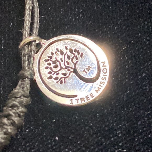 🖤NWOT💕1 Tree mission Stone bracelet - Picture 4 of 8